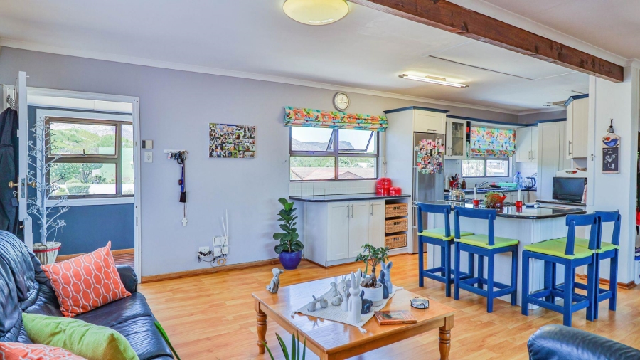 4 Bedroom Property for Sale in De Kelders Western Cape